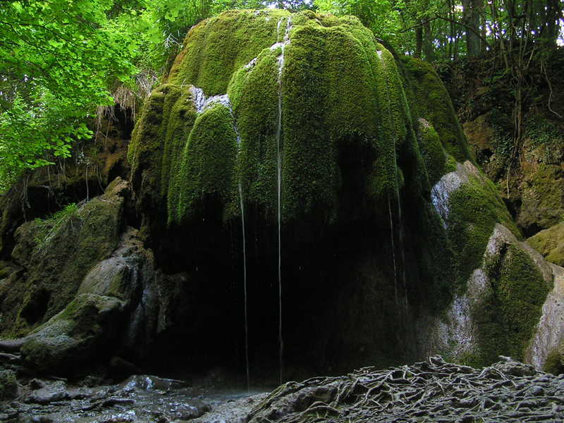 Водопад серебрянный крым  водопад  серебрянный
